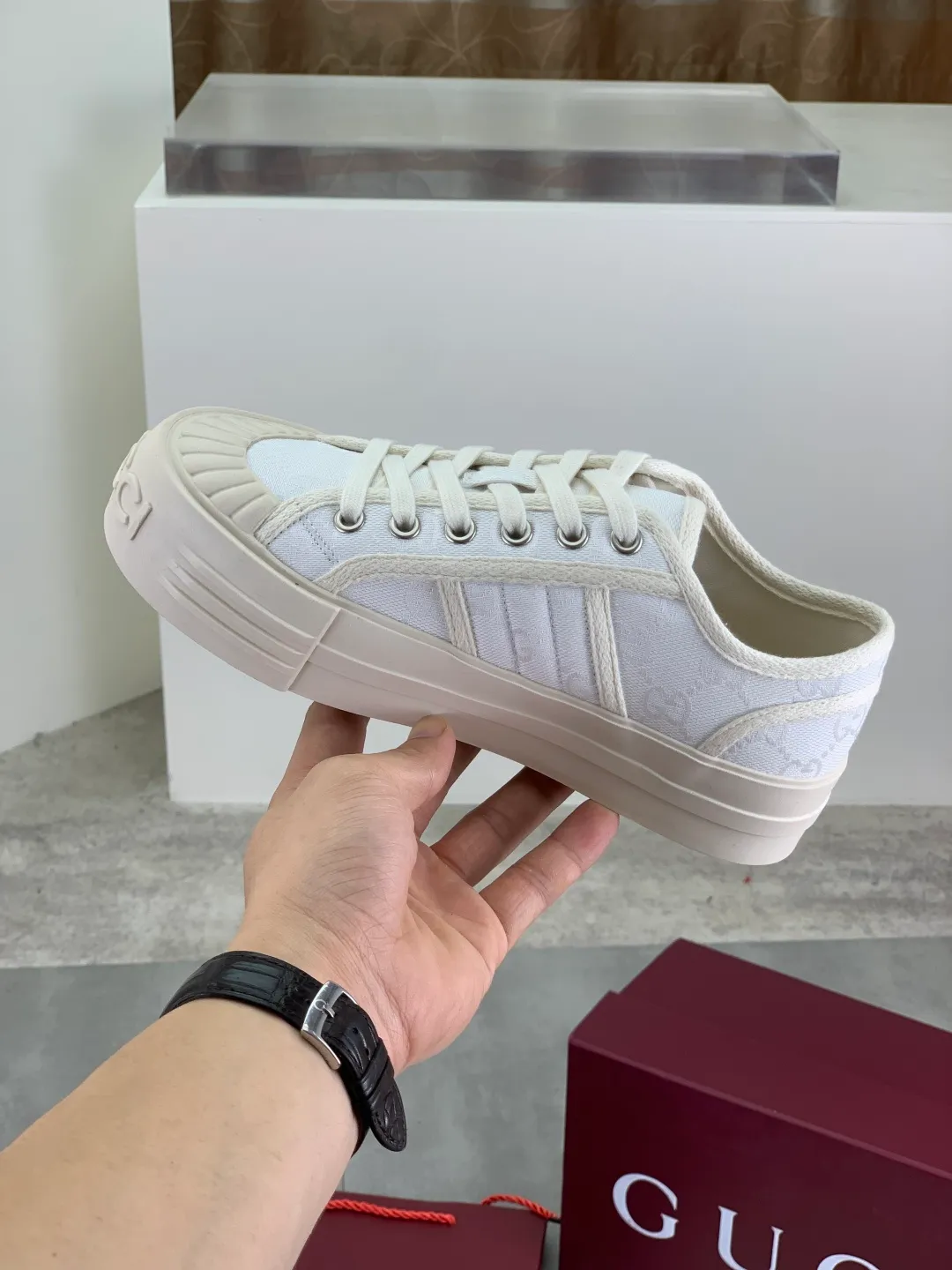 Men's shoes 💰P480 New Gucci thick-soled cloth shoes for women, high-quality version with logo patterned cloth surface, 5mm thick sole, ultra-light shoes, versatile and comfortable.  Fabric: Versatile floral fabric Lining: Versatile canvas Feet: Towel fabric Code number: 35-41 (41 customized) Packaging: Original packaging